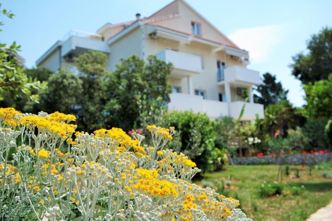 Lenka Apartments II Novalja Exterior photo